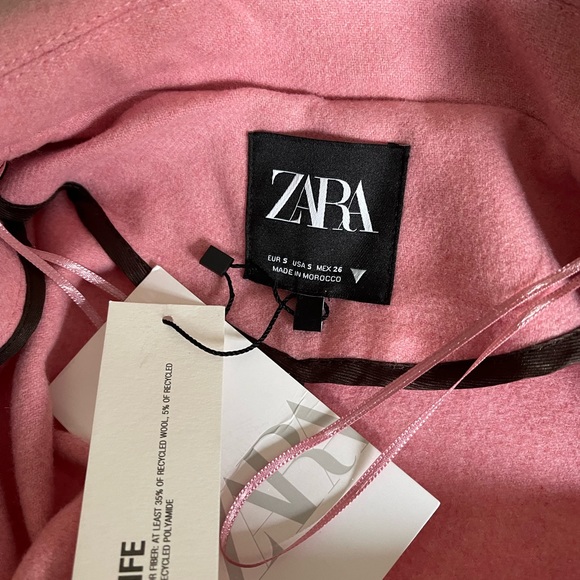 Zara long trench coat in a light pink with black buttons NWT .. Smoke free home - Picture 3 of 4